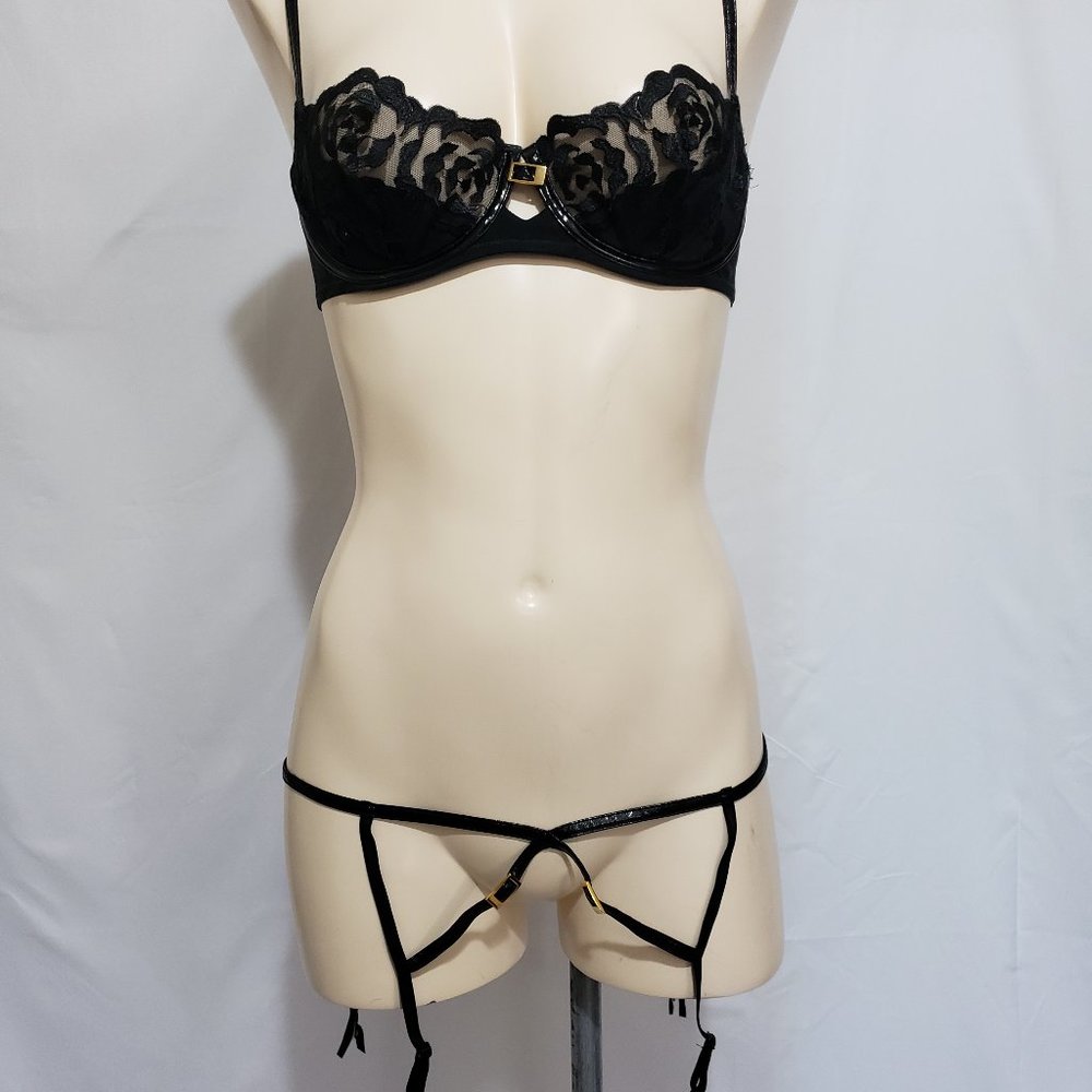 Victoria's Secret Bra & Garter belt